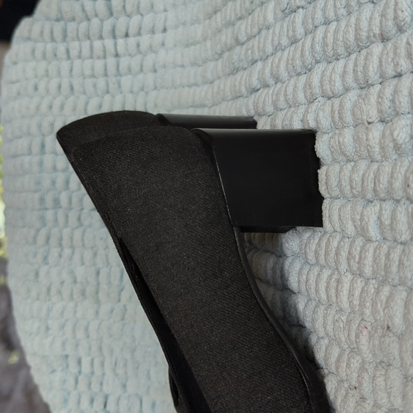 GIORGIO PRANDI | Vintage 90s Dark Gray Fabric Block Heels - Picture 4 of 9